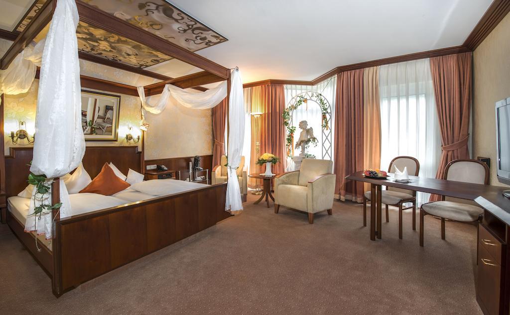 Parkhotel Stadtallendorf Zewnętrze zdjęcie