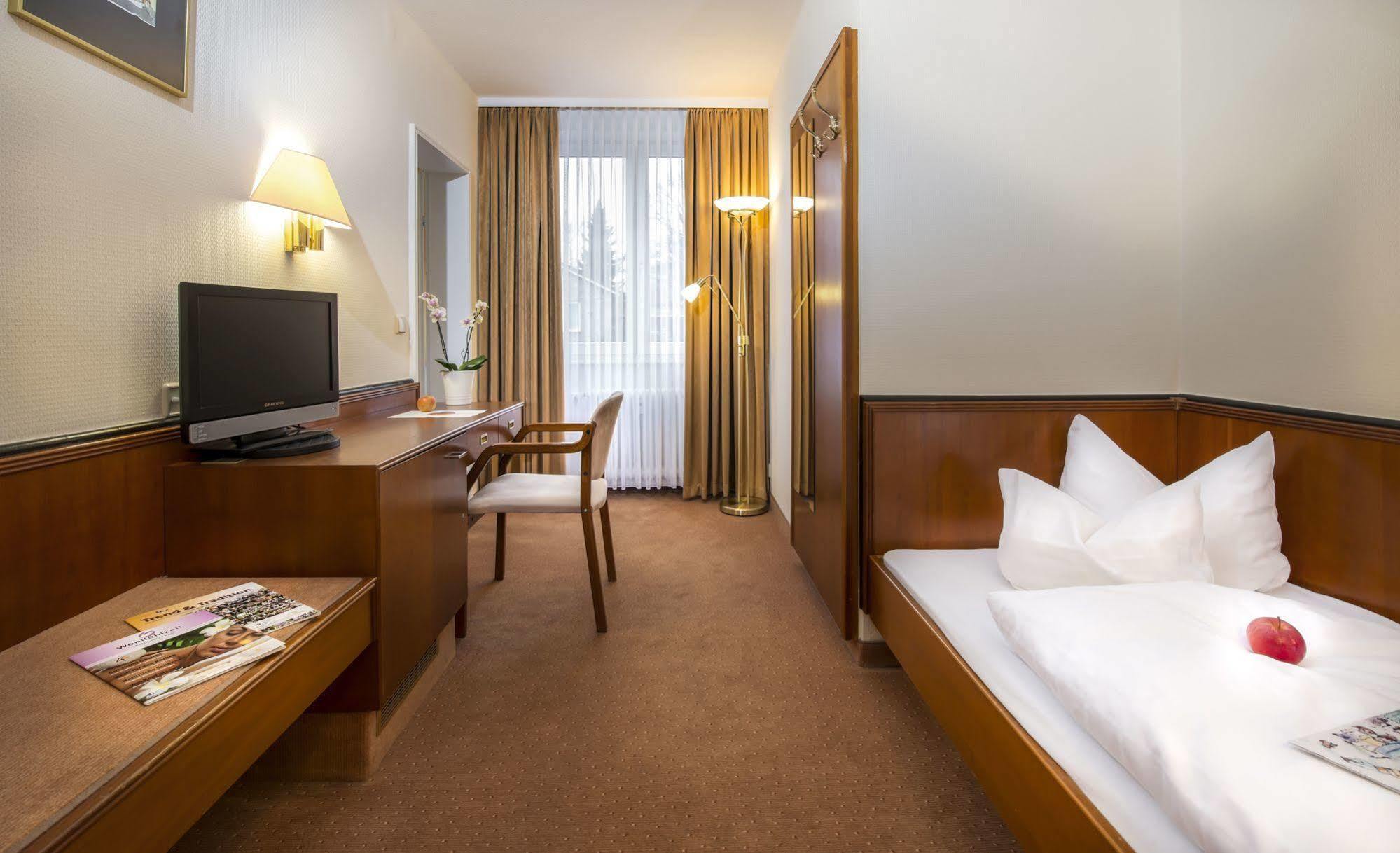 Parkhotel Stadtallendorf Zewnętrze zdjęcie